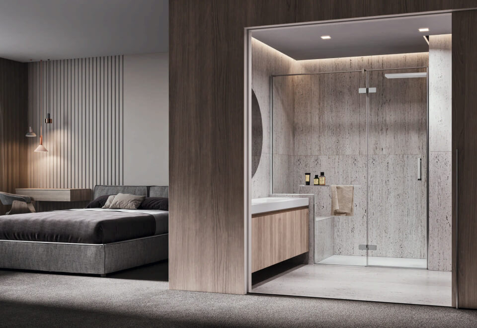 Camera con bagno adiacente, con box doccia sagomato
