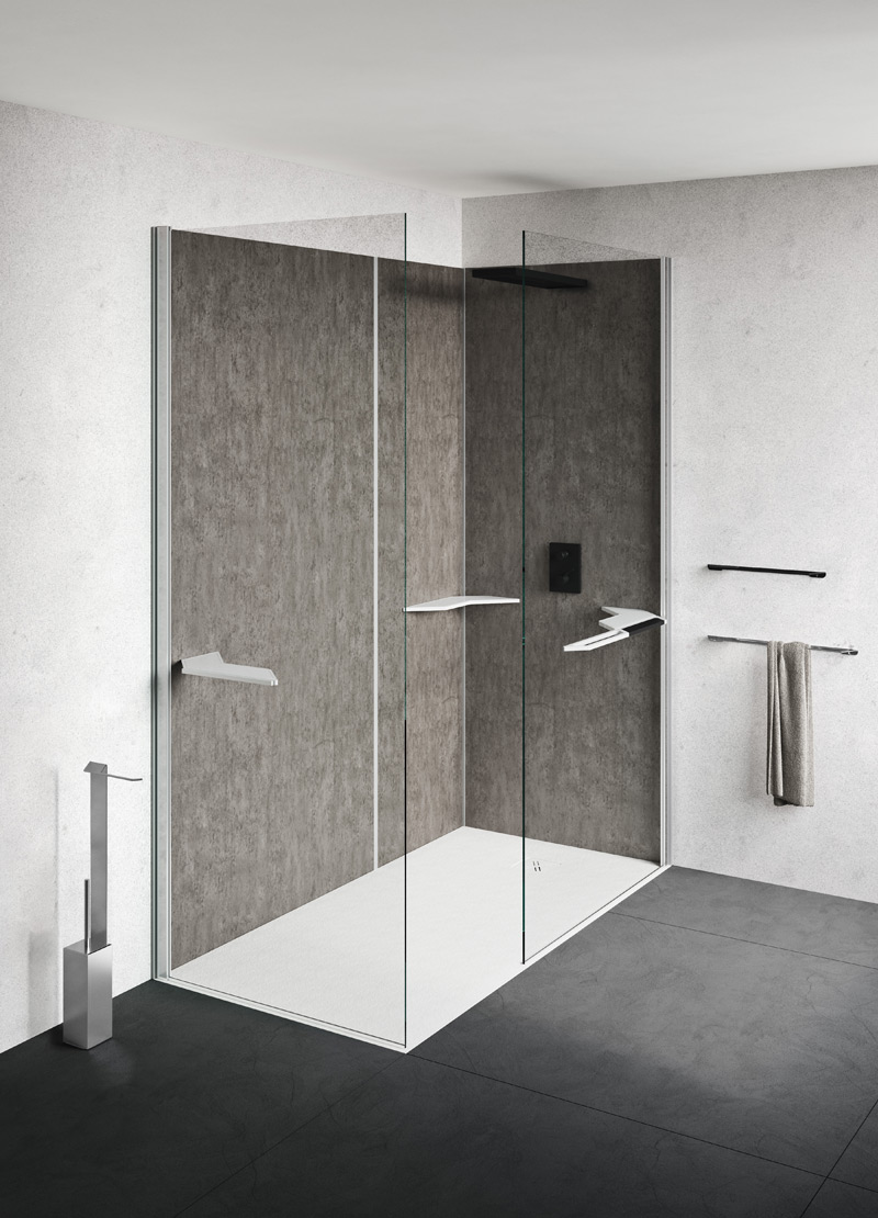 OBLIQUE_LATERALE Collezione Oblique con diverse mensole e accessori per il bagno
