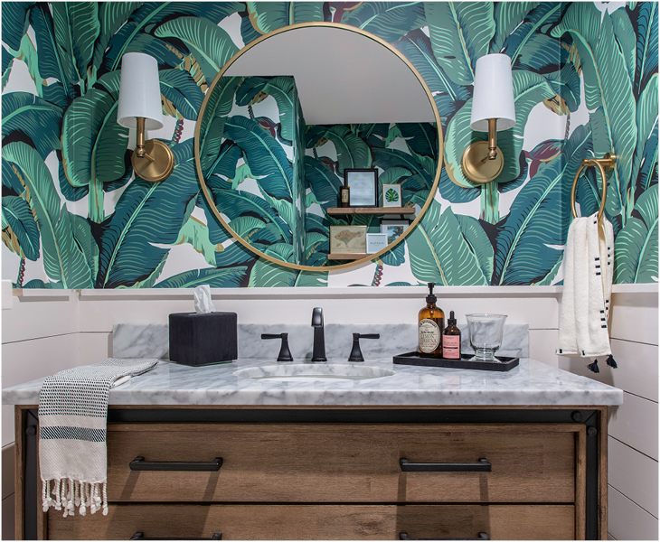 Bathroom with wallpaper