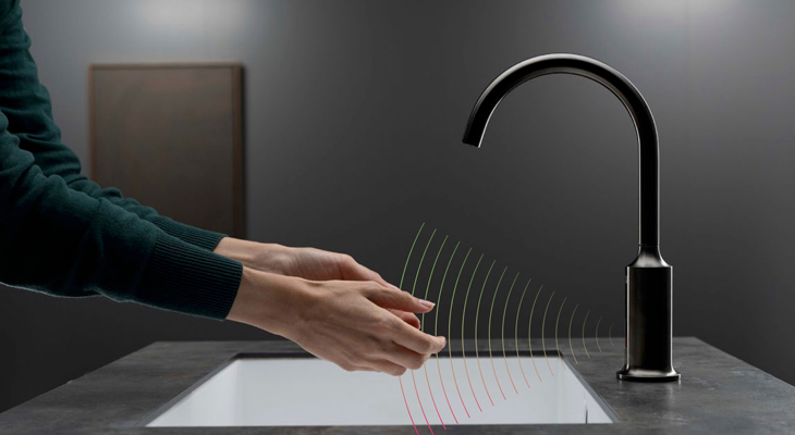 Touchless faucet