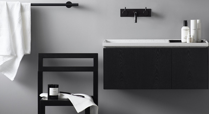Minimal black and white bathroom accessories